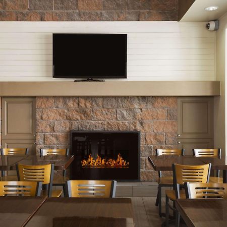 Super 8 By Wyndham Timmins On Hotel Exterior foto