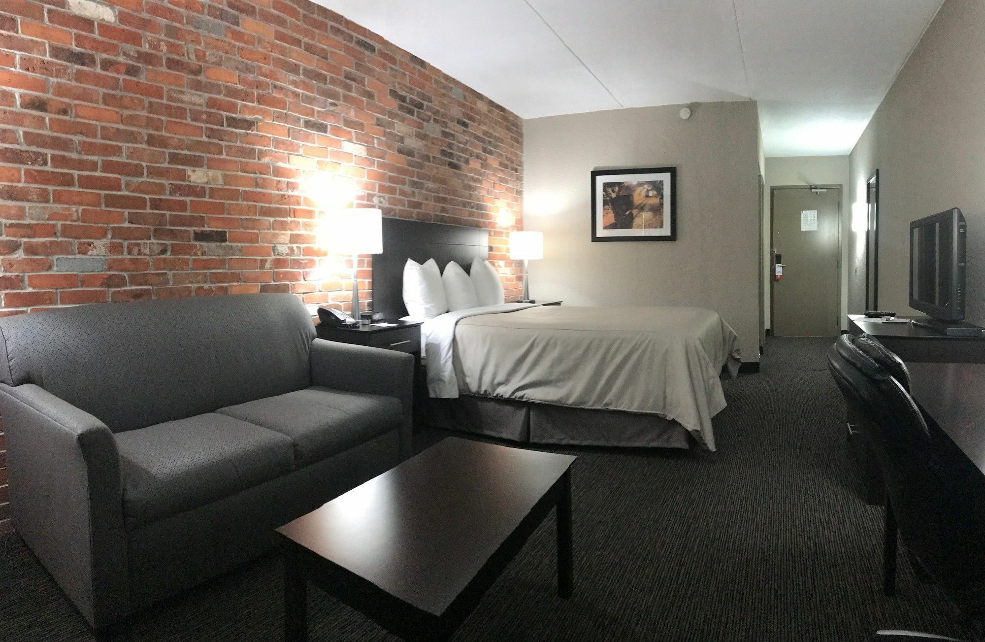 Super 8 By Wyndham Timmins On Hotel Exterior foto